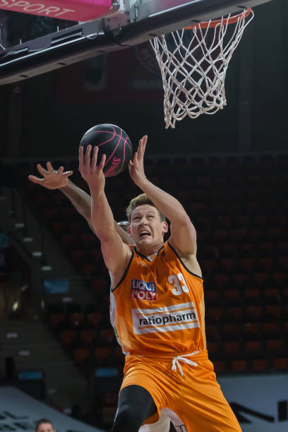 让更多年轻 让更多年轻